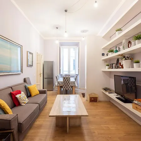 דירה Luxury Three Bedrooms Flat In Center רומא