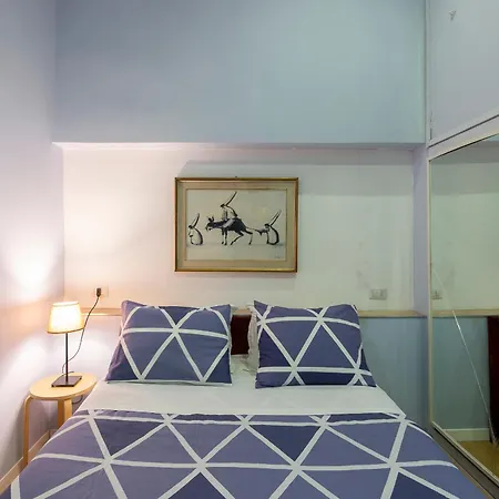 דירה Luxury Three Bedrooms Flat In Center *